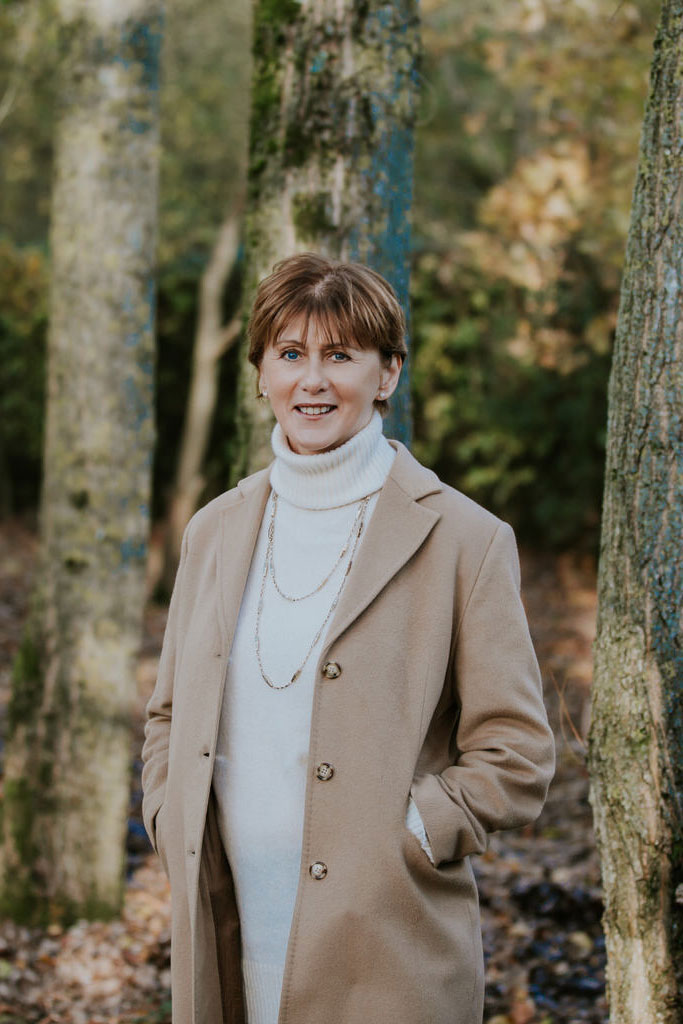 Linda-portrait-01 LSL Family Law Linda Lamb